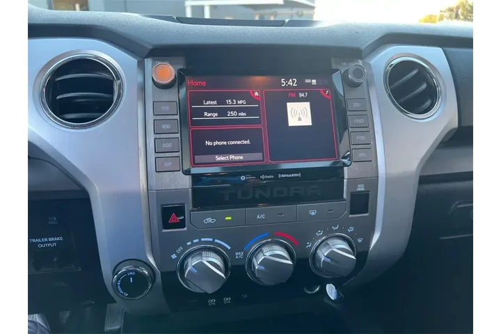 $35500 : Toyota Tundra 2021 4x4 SR5 4 image 9