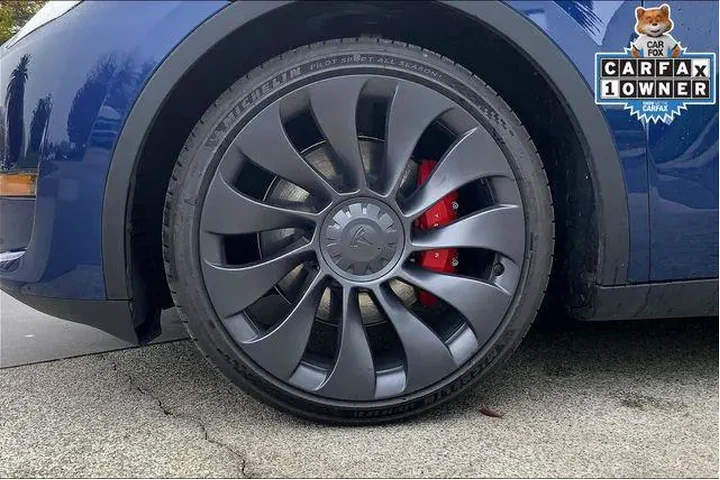 $39995 : Tesla Model Y 2023 AWD Perfo image 8
