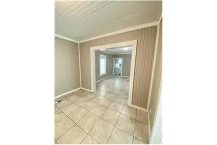 $1500 : Rental property with 3 bedro image 3