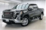 $29490 : GMC Sierra 1500 2019 4x4 SLT thumbnail