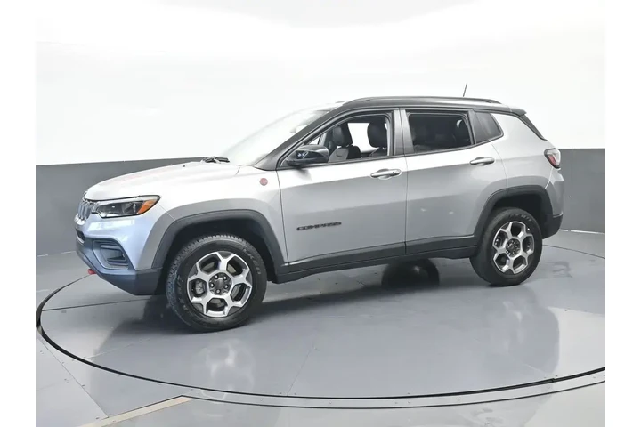 $18498 : Jeep Compass 2022 4x4 Trailh image 2