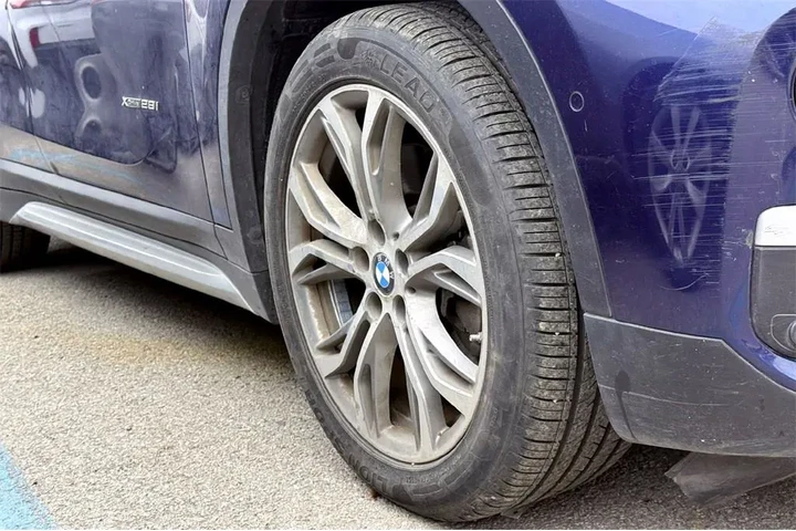 $15821 : BMW X1 2016 AWD xDrive28i 4d image 4