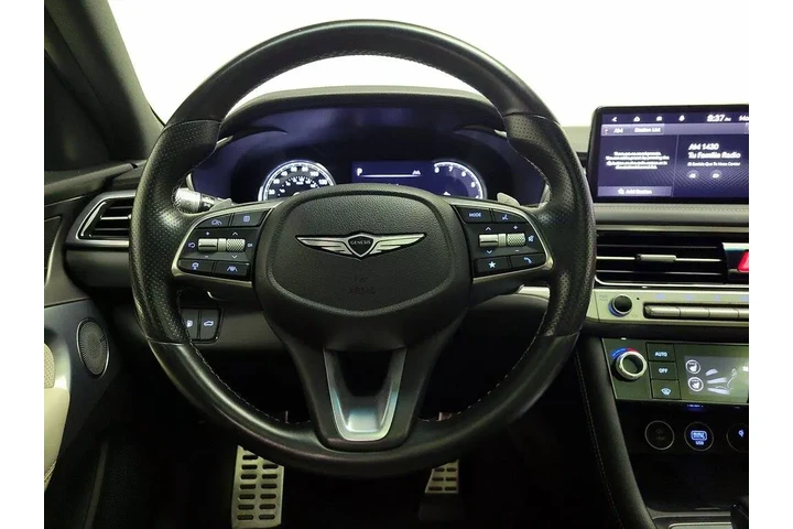 $32998 : Genesis G70 2025 AWD 2.5T Sp image 10