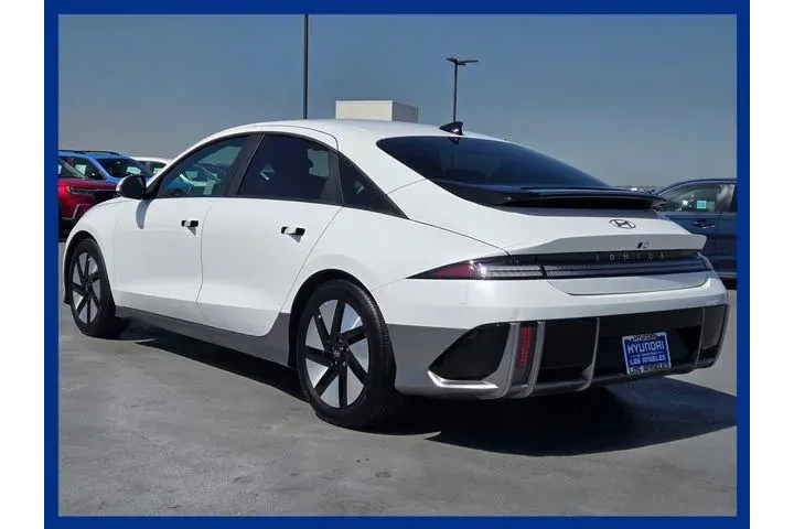 $32631 : Hyundai IONIQ 6 2024 SE 4dr image 10