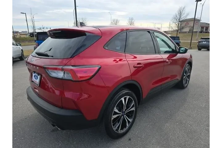 $20000 : Ford Escape 2022 SE 4dr SUV image 5