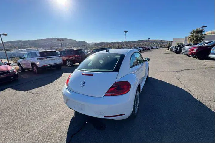 $15000 : Volkswagen Beetle 2014 1.8T image 5