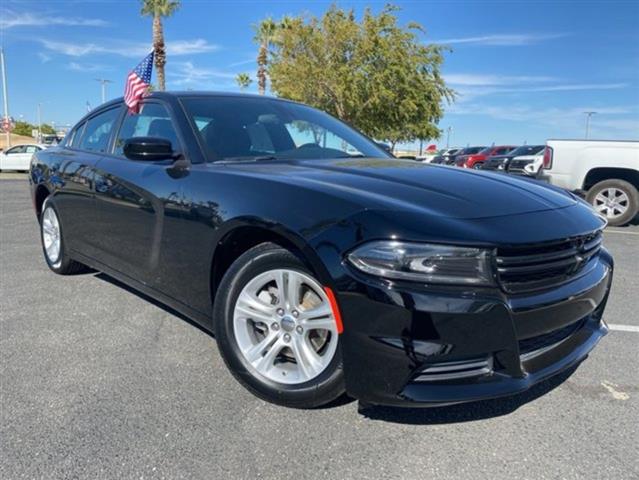 $25795 : 2022 Dodge Charger image 1