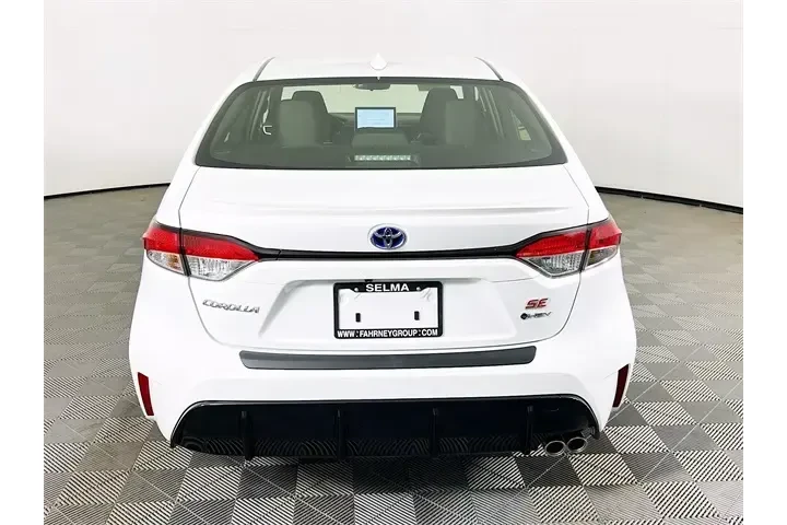 $27900 : Toyota Corolla Hybrid 2025 S image 6