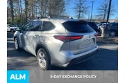 $29120 : Toyota Highlander 2023 L 4dr thumbnail