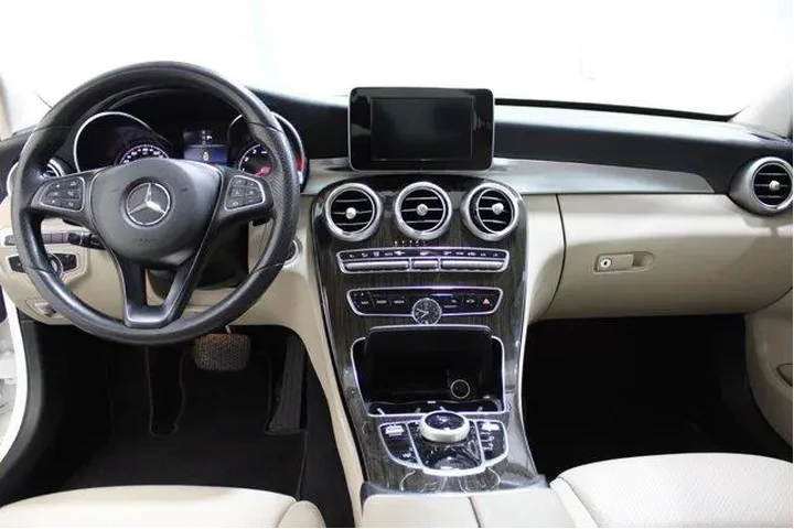$18997 : Mercedes-Benz C-Class 2017 C image 2
