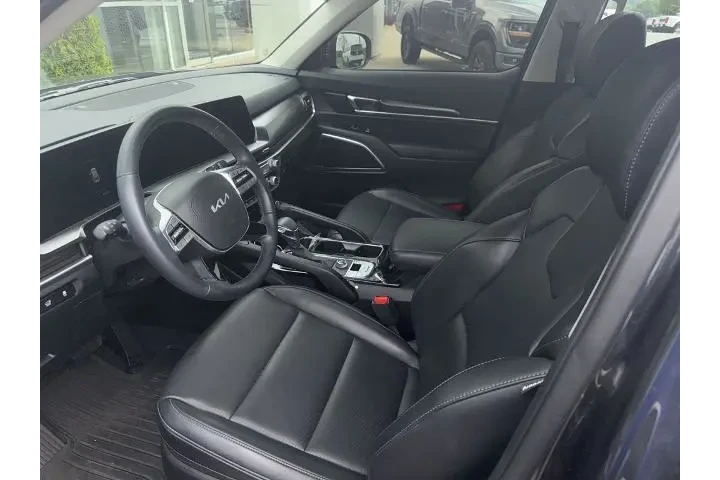 $35219 : Kia Telluride 2025 S 4dr SUV image 6