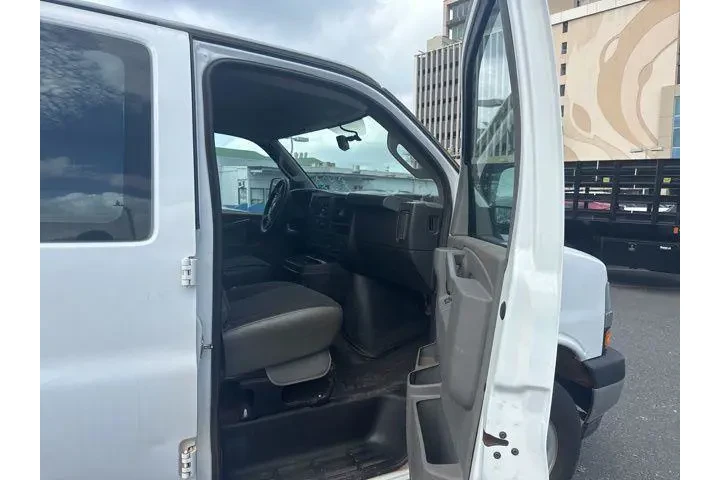 $26888 : Chevrolet Express 2023 2500 image 7