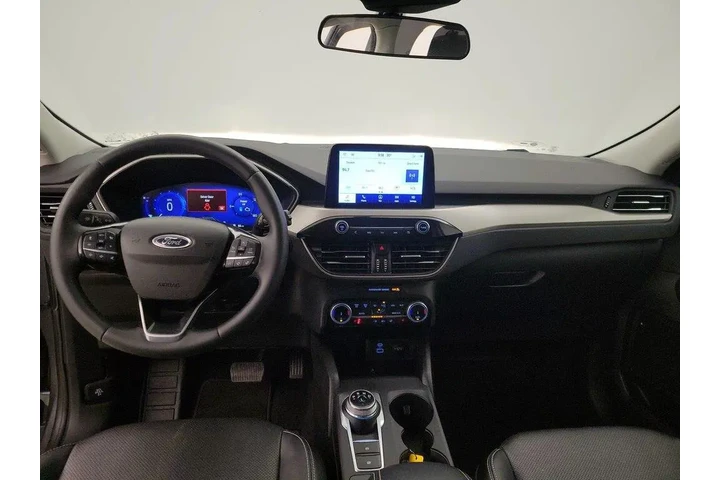 $21998 : Ford Escape Plug-In Hybrid 2 image 9