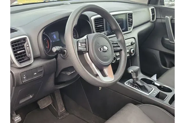 $13990 : Kia Sportage 2022 LX 4dr SUV image 7