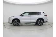 $23998 : Mitsubishi Outlander 2022 AW thumbnail
