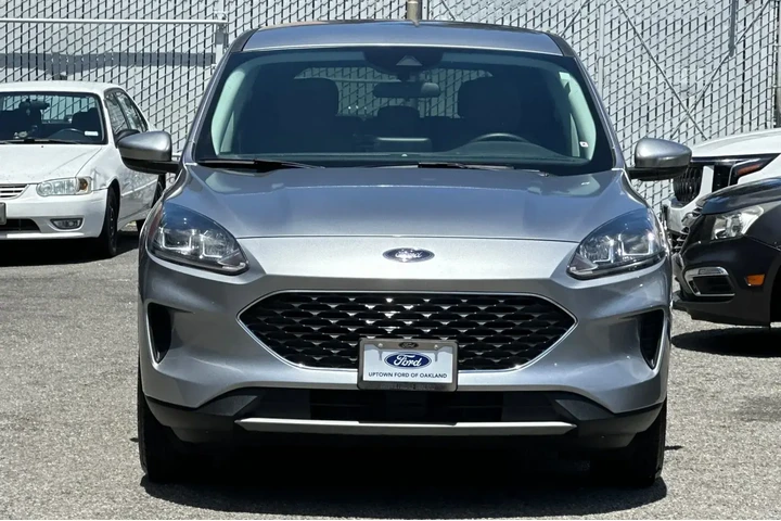 $17900 : Ford Escape 2021 AWD SE 4dr image 9