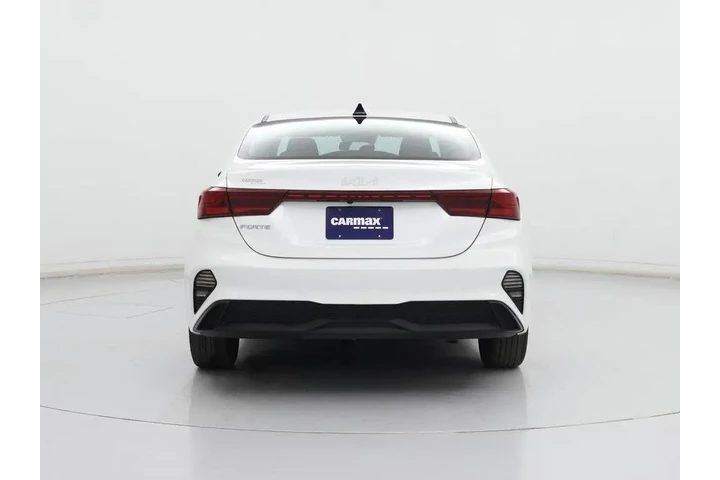 $17998 : Kia Forte 2024 LXS 4dr Sedan image 6