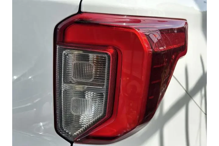 $39990 : Ford Explorer 2022 AWD ST 4d image 7