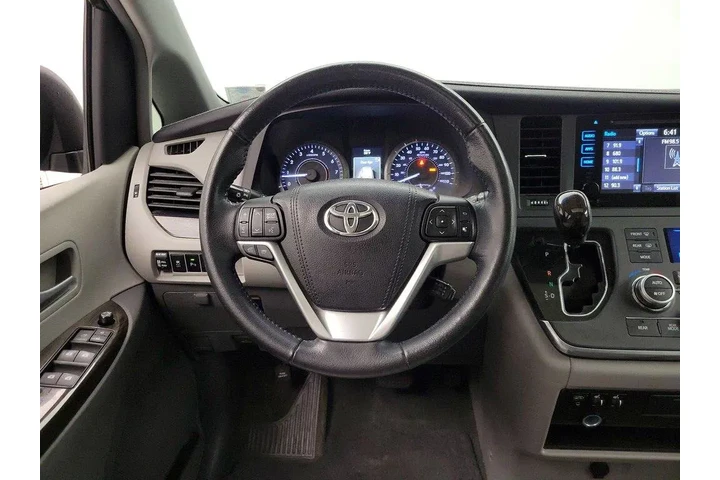 $22998 : Toyota Sienna 2015 XLE 7-Pas image 10