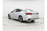 $22998 : Nissan Altima 2023 2.5 SV 4d thumbnail