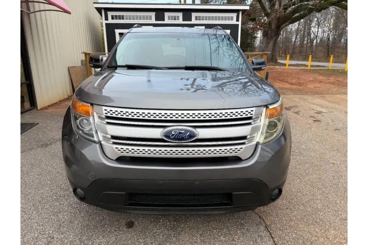 $9999 : 2014 Explorer XLT image 3