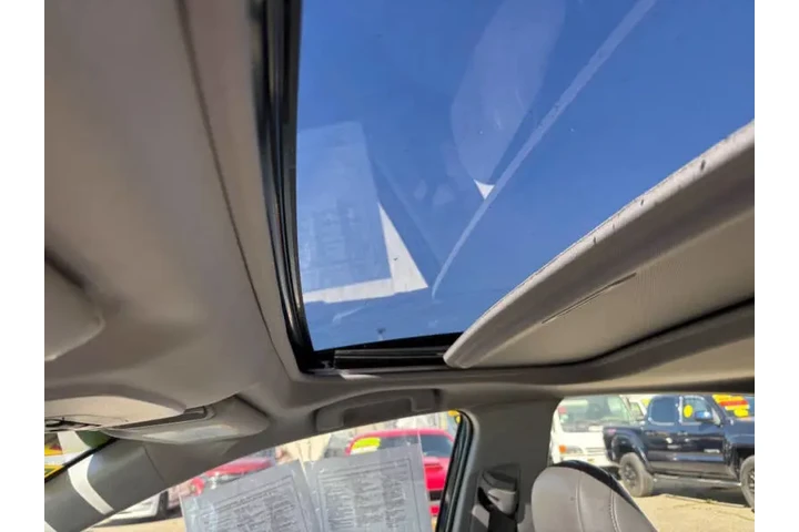 $13999 : 2018 Camry SE image 10