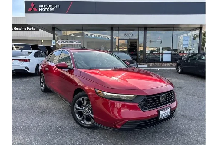 $25988 : Honda Accord 2023 EX 4dr Sed image 1