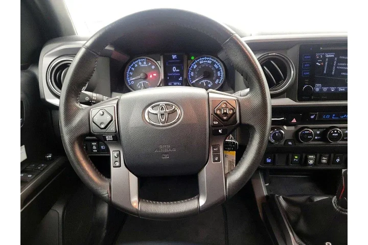 $37998 : Toyota Tacoma 2018 4x4 TRD P image 10