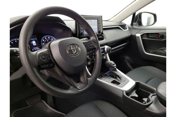 $25998 : Toyota RAV4 2021 AWD LE 4dr image 9