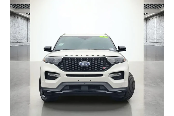 $38988 : Ford Explorer 2022 AWD ST 4d image 4