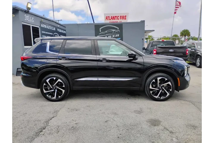 $12850 : 2022 Outlander SE image 9