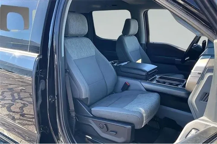 $37736 : Ford F-150 2022 4x4 XLT 4dr image 7