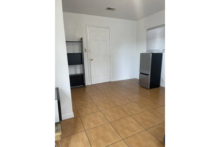 $780 : Rento habitacion image 2