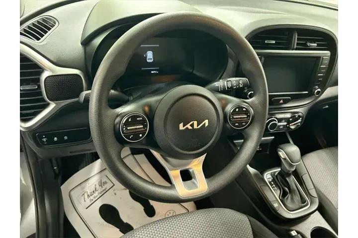 $16507 : Kia Soul 2023 LX 4dr Crossov image 4