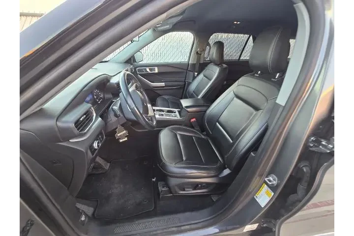 $27200 : Ford Explorer 2022 AWD XLT 4 image 8