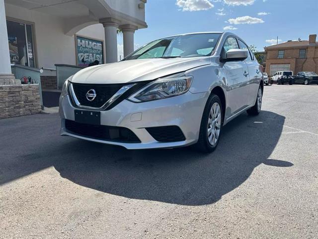 $13950 : Pre-Owned 2019 Sentra S Sedan image 2