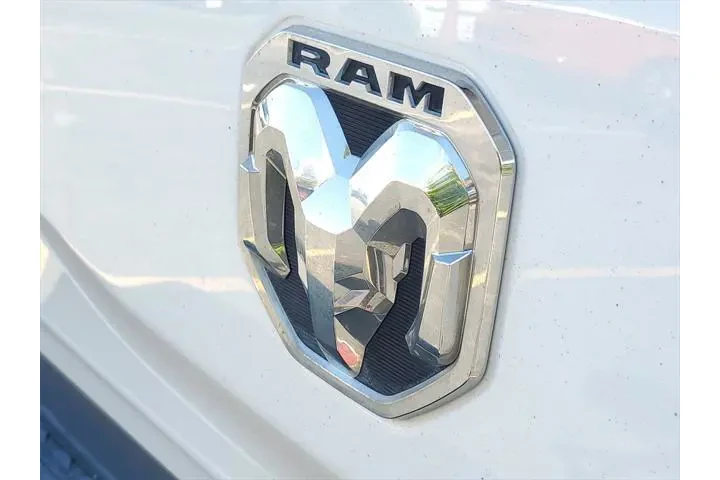 $36500 : Ram 1500 2022 4x4 Laramie 4d image 7