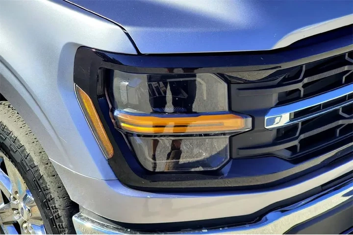 $39997 : Ford F-150 2024 4x4 XLT 4dr image 2