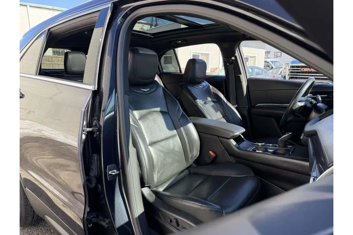 $30856 : Cadillac XT4 2023 4x4 Luxury image 8