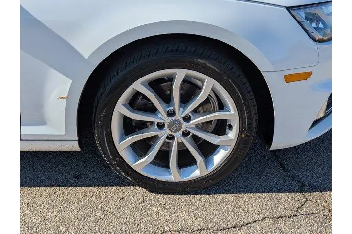 $20999 : Audi A4 2019 Titanium 40 TFS image 6