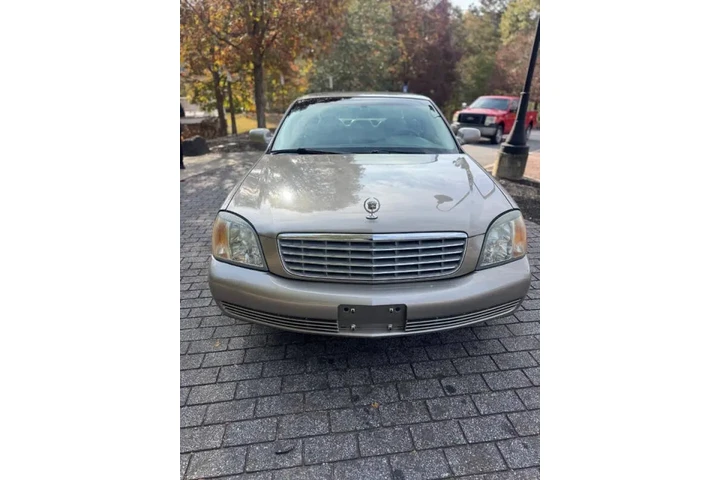 $4500 : 2001 DeVille image 1