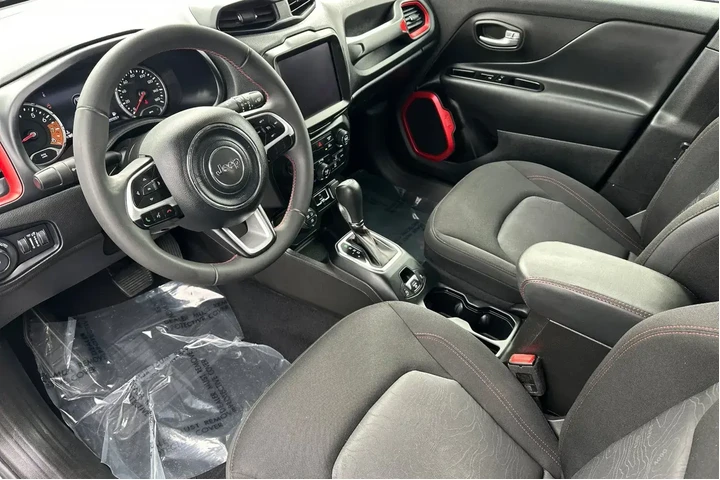 $19788 : Jeep Renegade 2023 4x4 Trail image 9
