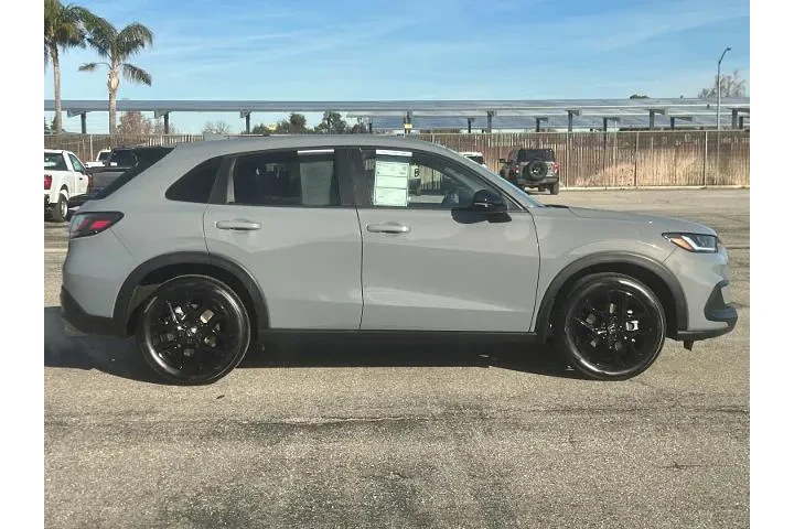 $27990 : Honda HR-V 2023 Sport 4dr Cr image 2