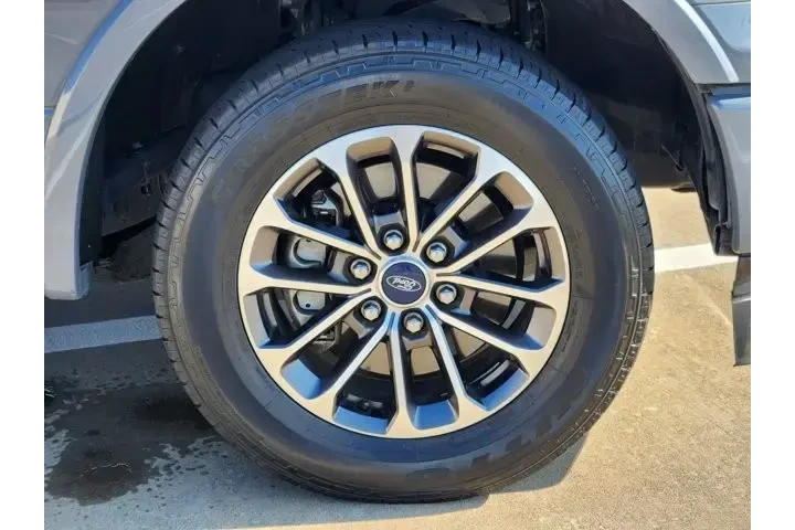 $20929 : Ford F-150 2019 4x2 Lariat 4 image 9