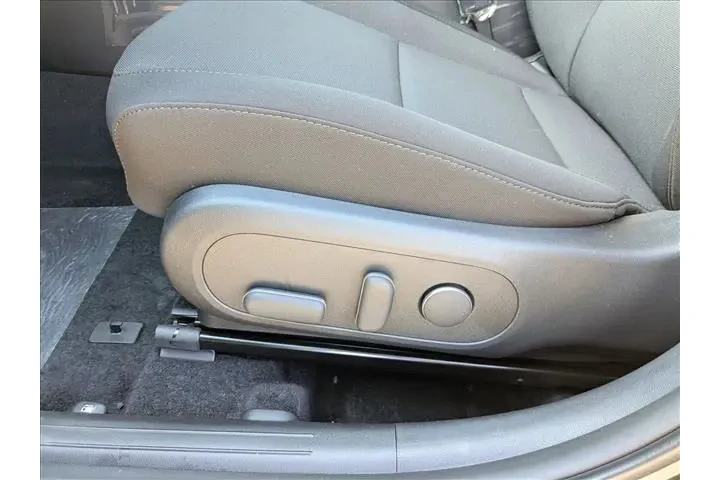 $24667 : Hyundai KONA 2025 AWD SEL 4d image 4