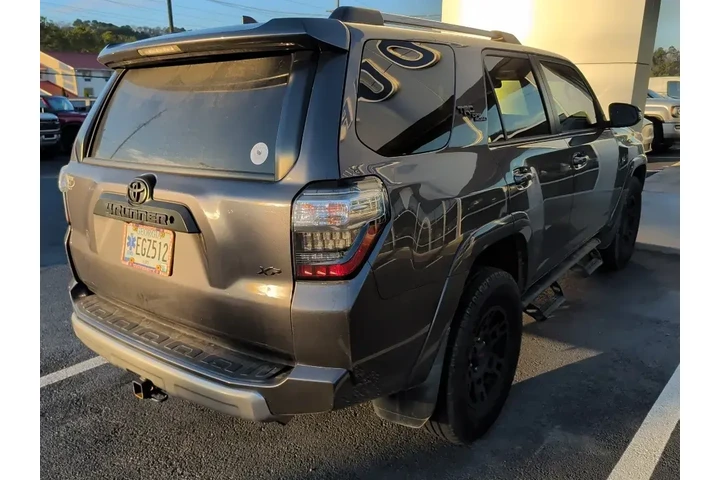 $30000 : Toyota 4Runner 2018 4x4 SR5 image 4