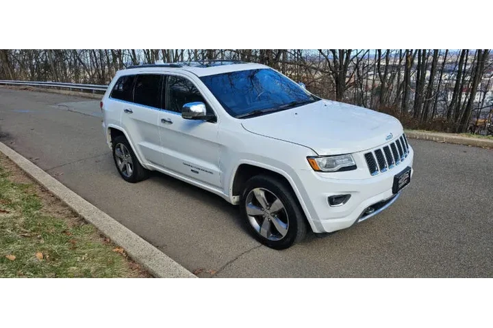 $10995 : 2015 Grand Cherokee Overland image 4