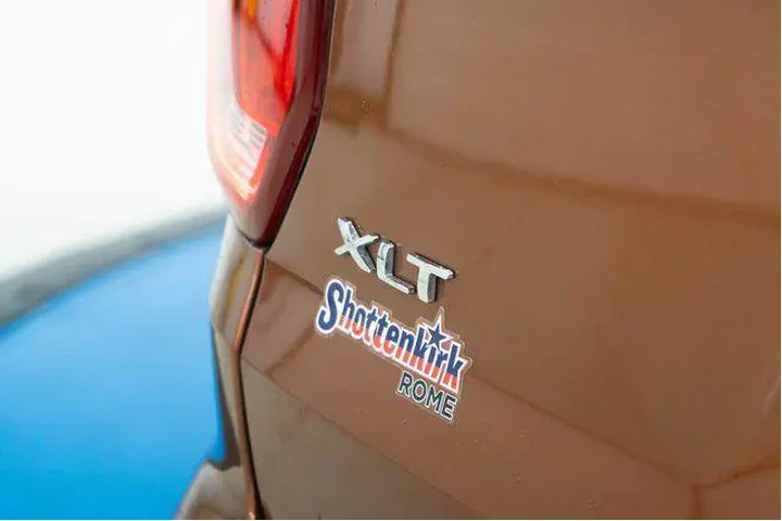 $14463 : Ford Explorer 2017 XLT 4dr S image 7