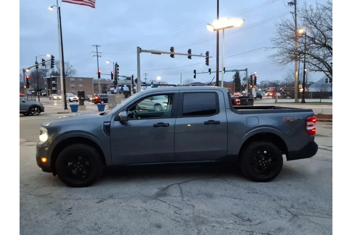 $27399 : Ford Maverick 2022 AWD XL 4d image 6