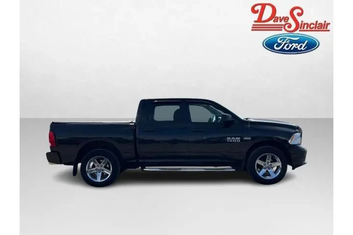 $14888 : Ram 1500 2015 4x4 Express 4d image 5